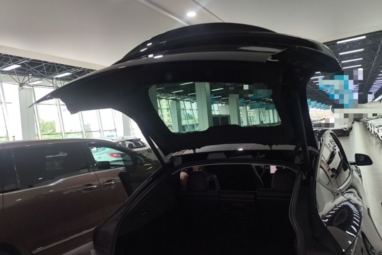 Used Tesla Model Y 2025 Rear-Wheel-Drive Version Trunk
