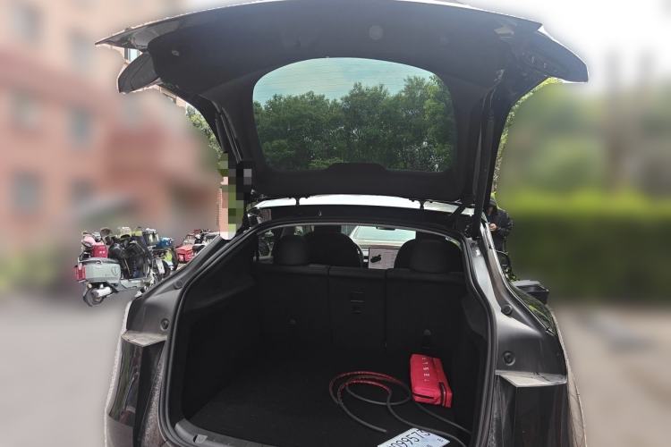 Used Tesla Model Y 2025 Rear-Wheel-Drive Version Trunk