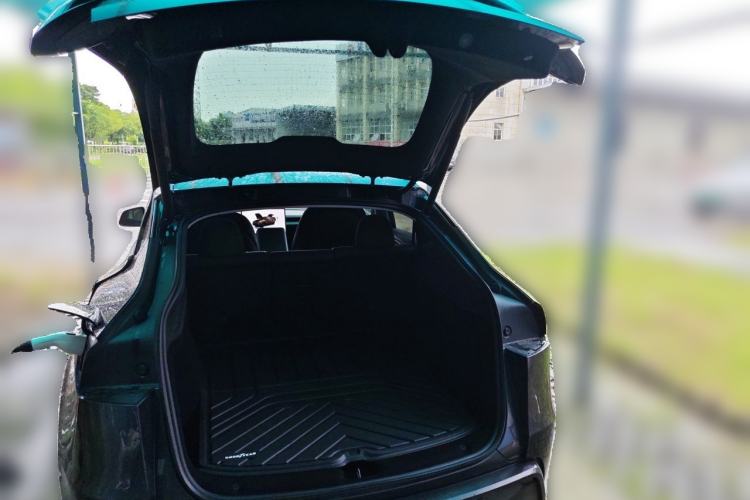 Used Tesla Model Y 2025 Long-Range All-Wheel Drive First Edition Trunk
