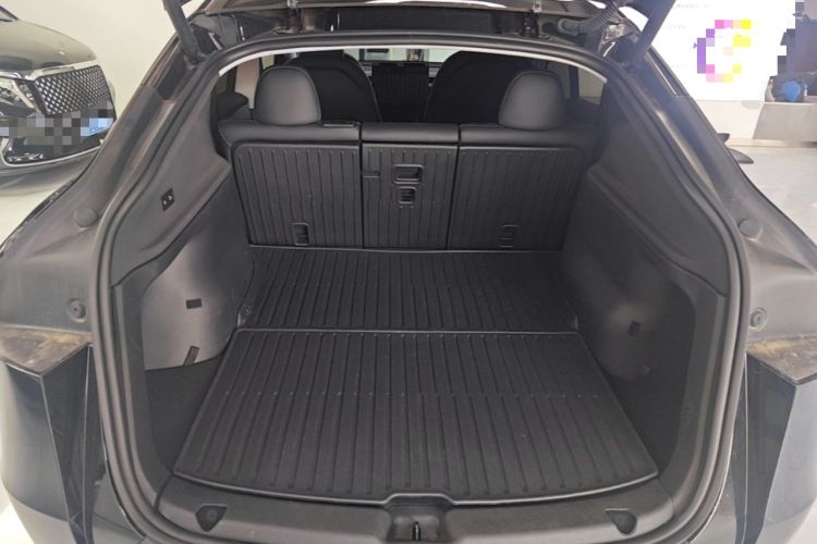 Used Tesla Model Y 2025 Updated Version Long-Range All-Wheel Drive Trunk