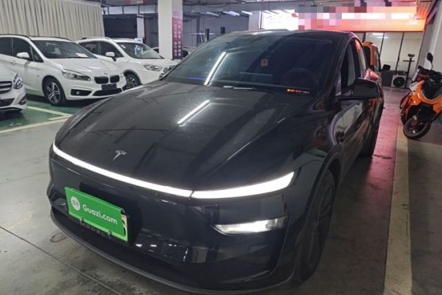 Used Tesla Model Y 2025 Rear-Wheel-Drive Version