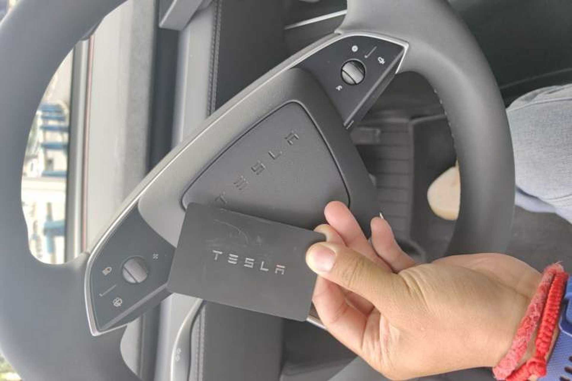 Used Tesla Model Y 2025 Rear-Wheel Drive First Edition Vehicle Key