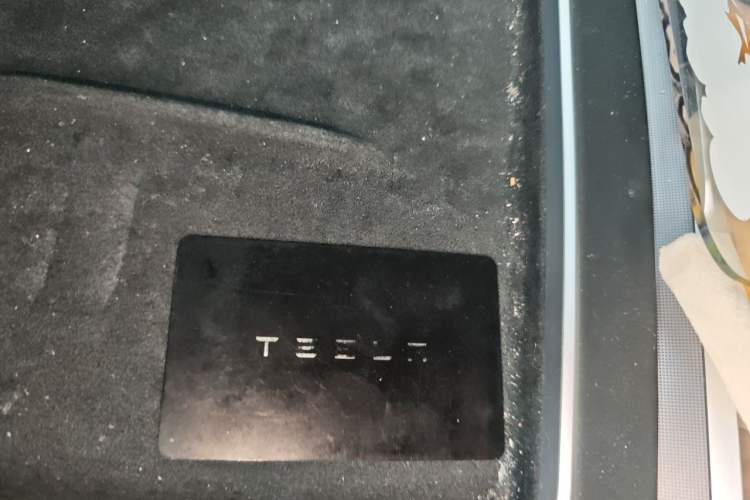 Used Tesla Model Y 2025 Rear-Wheel-Drive Version Vehicle Key