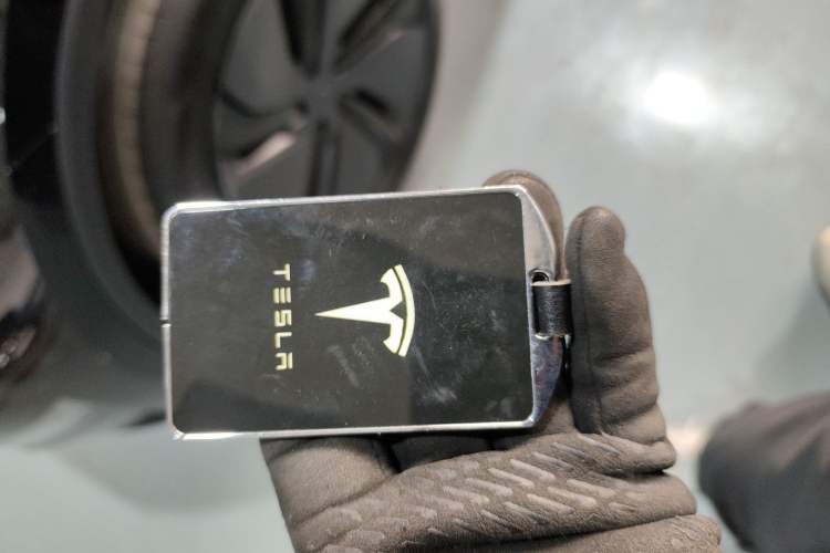 Used Tesla Model Y 2025 Rear-Wheel-Drive Version Vehicle Key