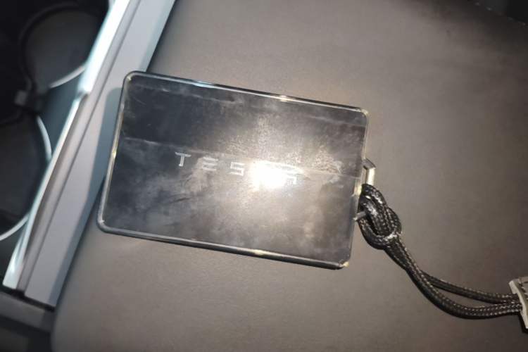 Used Tesla Model Y 2025 Rear-Wheel-Drive Version Vehicle Key