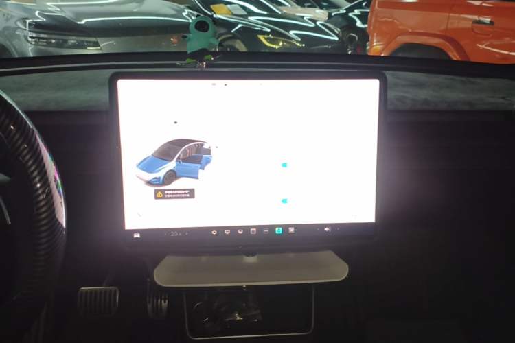 Used Tesla Model Y 2025 Rear-Wheel-Drive Version Audio And AC Panel