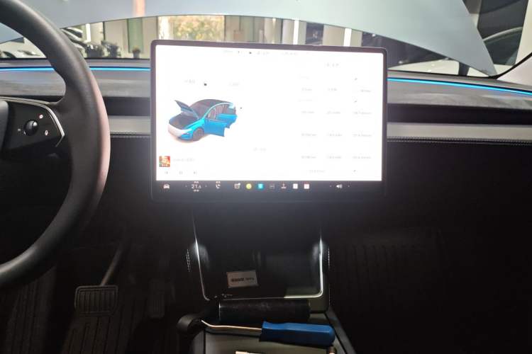 Used Tesla Model Y 2025 Rear-Wheel Drive First Edition Audio And AC Panel