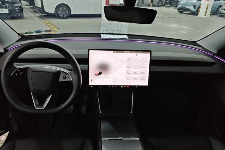Used Tesla Model Y 2025 Rear-Wheel-Drive Version Center Console
