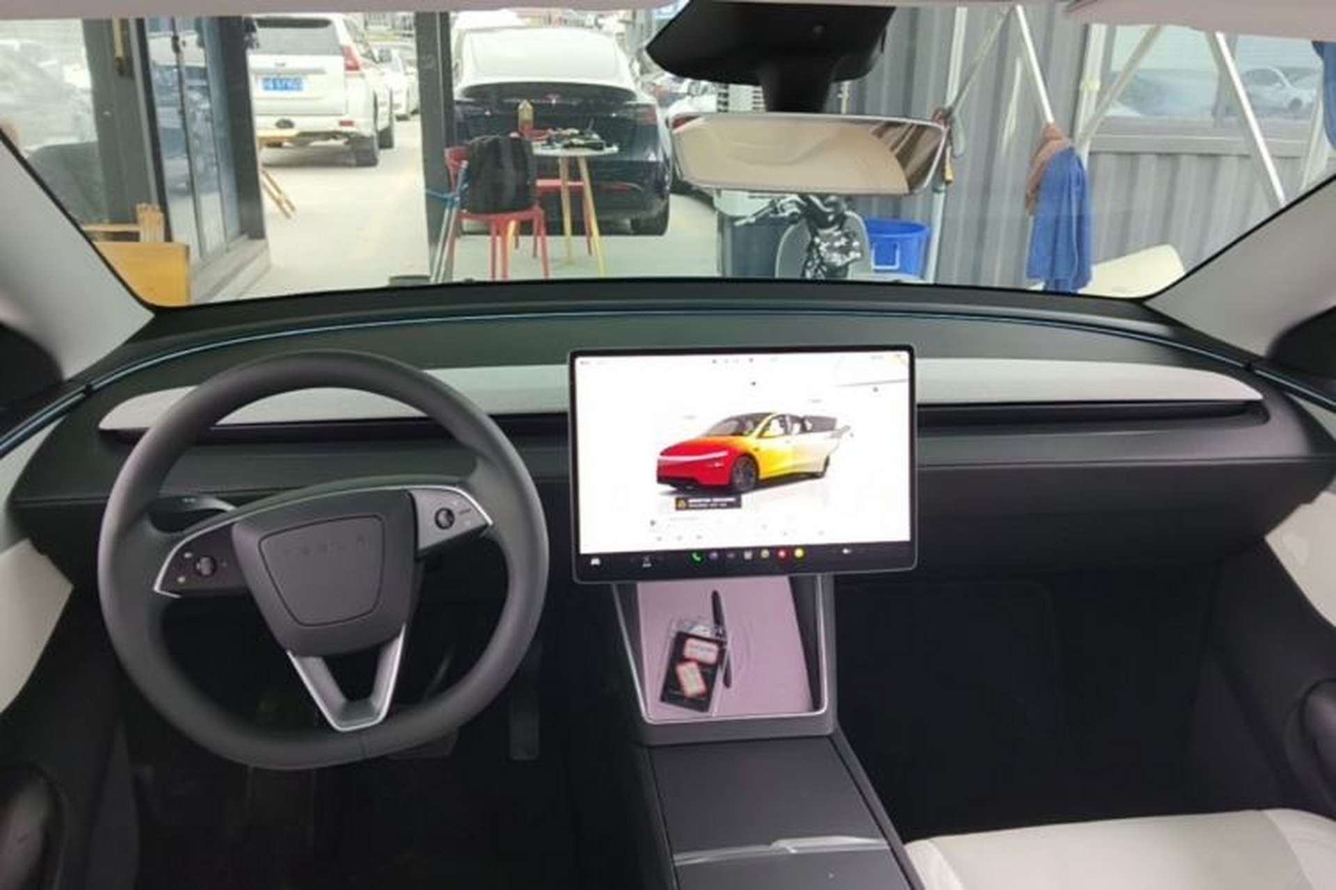Used Tesla Model Y 2025 Rear-Wheel-Drive Version Center Console