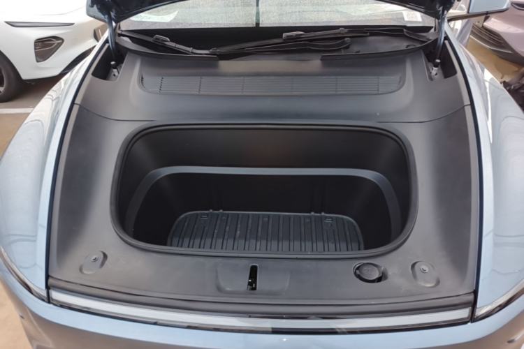 Used Tesla Model Y 2025 Rear-Wheel-Drive Version Engine Bay