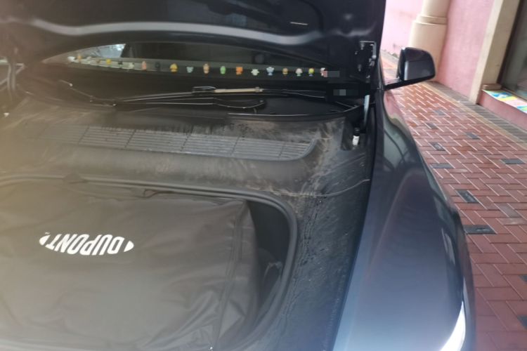 Used Tesla Model Y 2025 Rear-Wheel-Drive Version Engine Bay Left