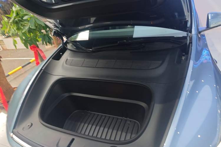 Used Tesla Model Y 2025 Rear-Wheel Drive First Edition Engine Bay