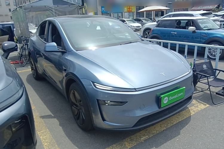 Used Tesla Model Y 2025 Rear-Wheel-Drive Version Exterior 1