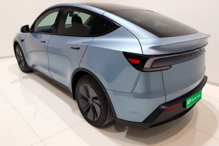 Used Tesla Model Y 2025 Rear-Wheel Drive First Edition Exterior 2