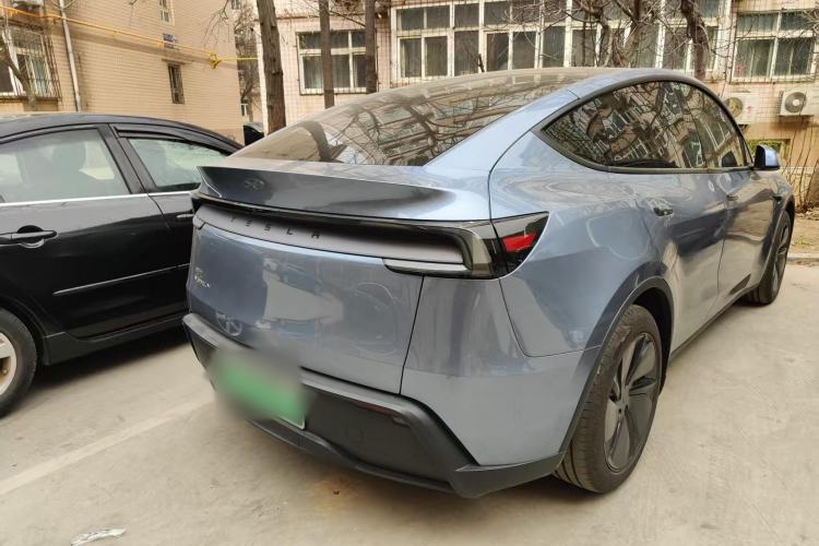 Used Tesla Model Y 2025 Rear-Wheel-Drive Version Exterior 7