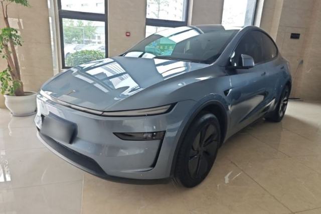 Used Tesla Model Y 2025 Rear-Wheel-Drive Version