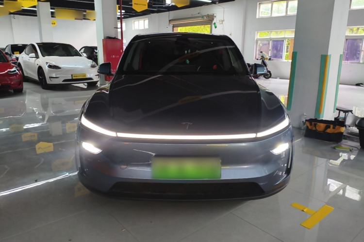 Used Tesla Model Y 2025 Rear-Wheel-Drive Version Front