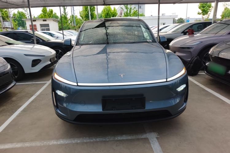 Used Tesla Model Y 2025 Rear-Wheel-Drive Version Front