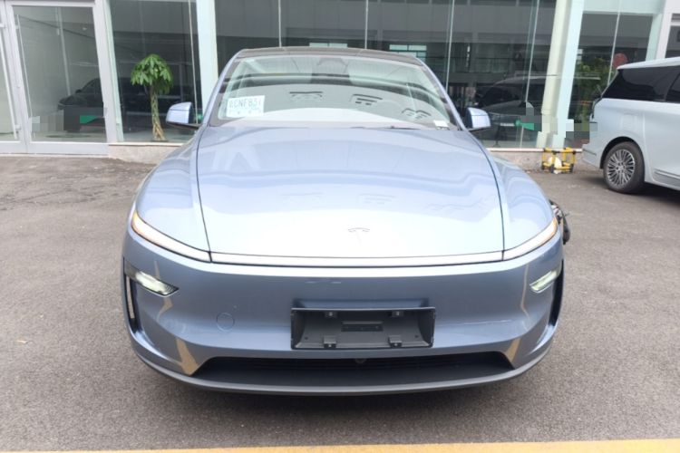 Used Tesla Model Y 2025 Rear-Wheel-Drive Version Front