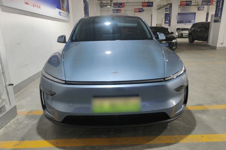 Used Tesla Model Y 2025 Rear-Wheel-Drive Version Front