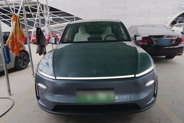 Used Tesla Model Y 2025 Rear-Wheel-Drive Version Front