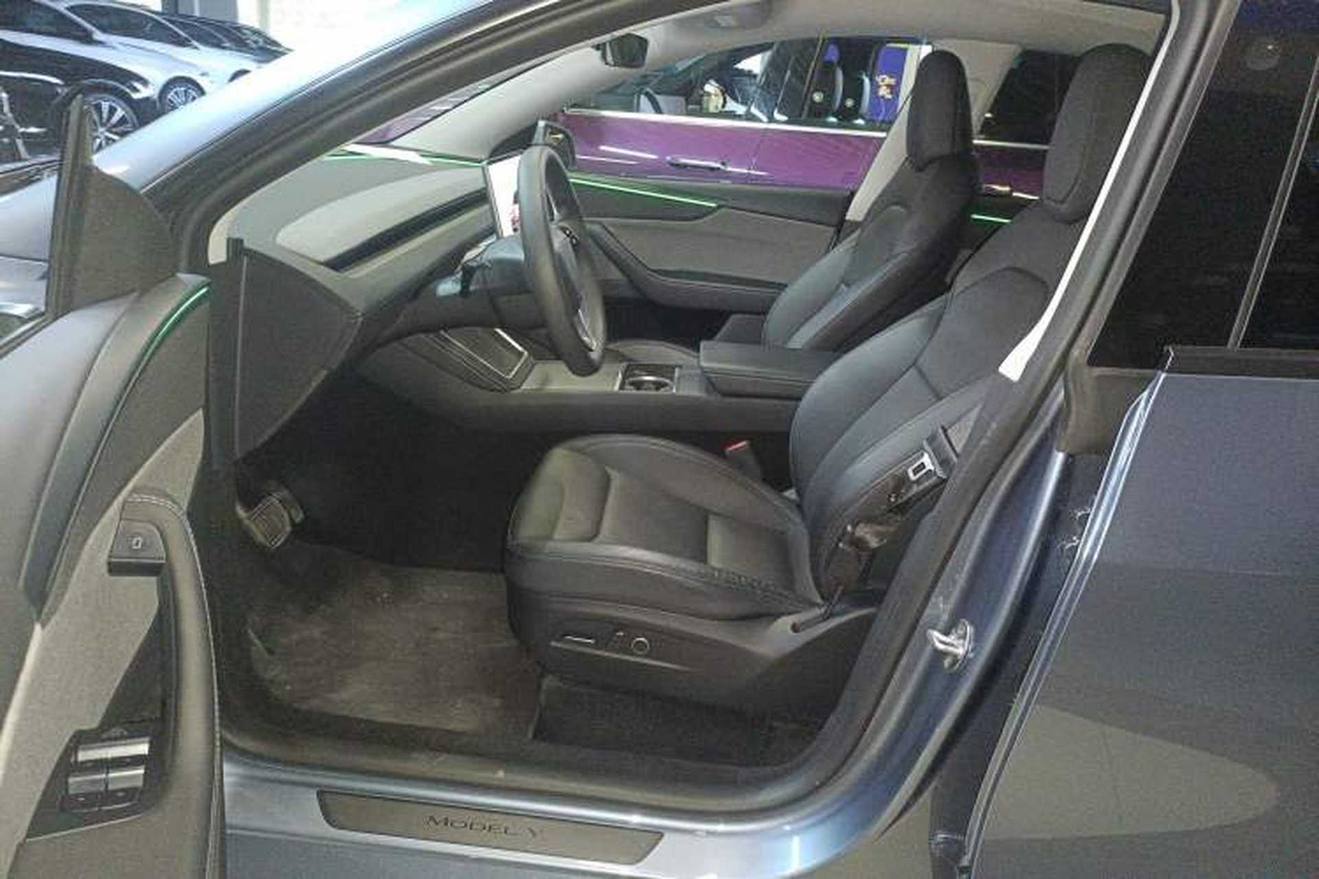 Used Tesla Model Y 2025 Rear-Wheel-Drive Version Left Front Seat