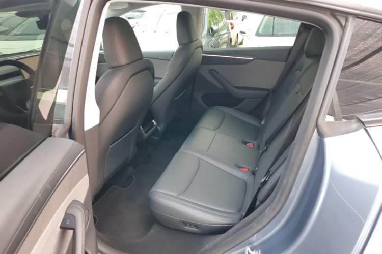 Used Tesla Model Y 2025 Rear-Wheel-Drive Version Left Rear Seat