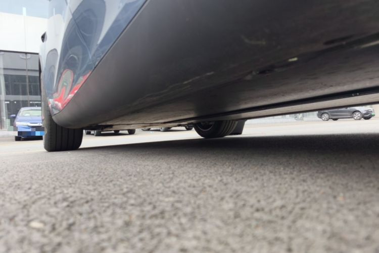 Used Tesla Model Y 2025 Rear-Wheel-Drive Version Left Side Sill