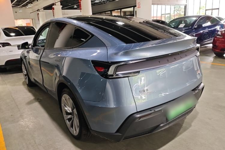 Used Tesla Model Y 2025 Rear-Wheel Drive First Edition Rear Left 45 Deg