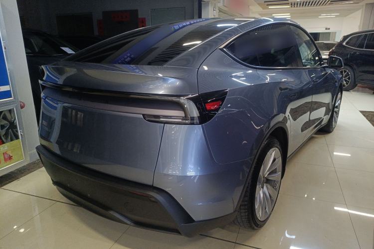 Used Tesla Model Y 2025 Rear-Wheel-Drive Version Rear Right 45 Deg