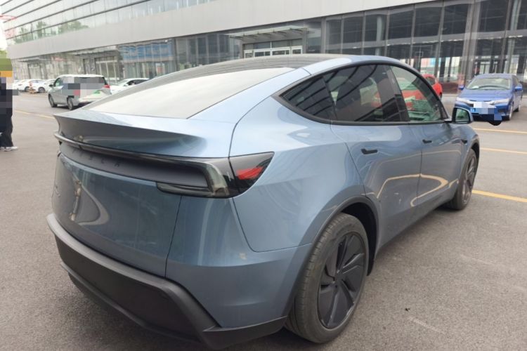 Used Tesla Model Y 2025 Rear-Wheel-Drive Version Rear Right 45 Deg