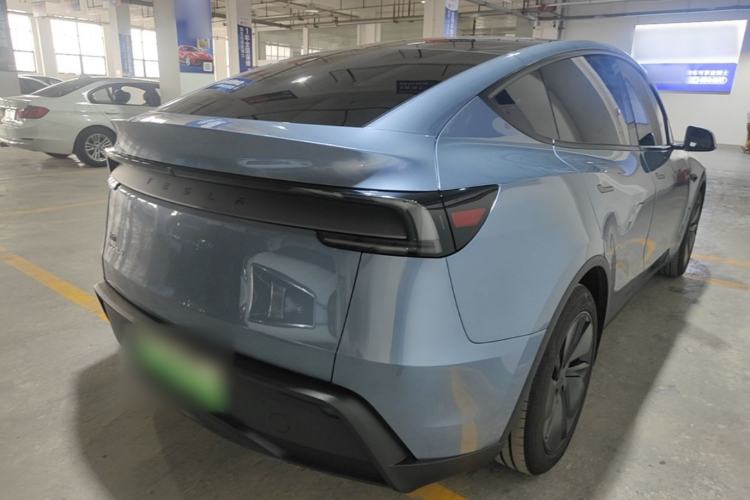 Used Tesla Model Y 2025 Rear-Wheel-Drive Version Rear Right 45 Deg