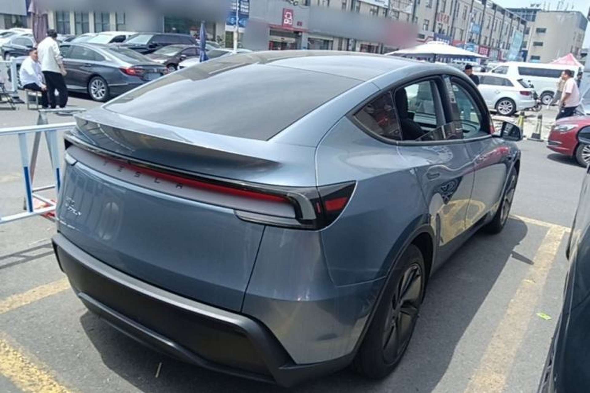 Used Tesla Model Y 2025 Rear-Wheel-Drive Version Rear Right 45 Deg