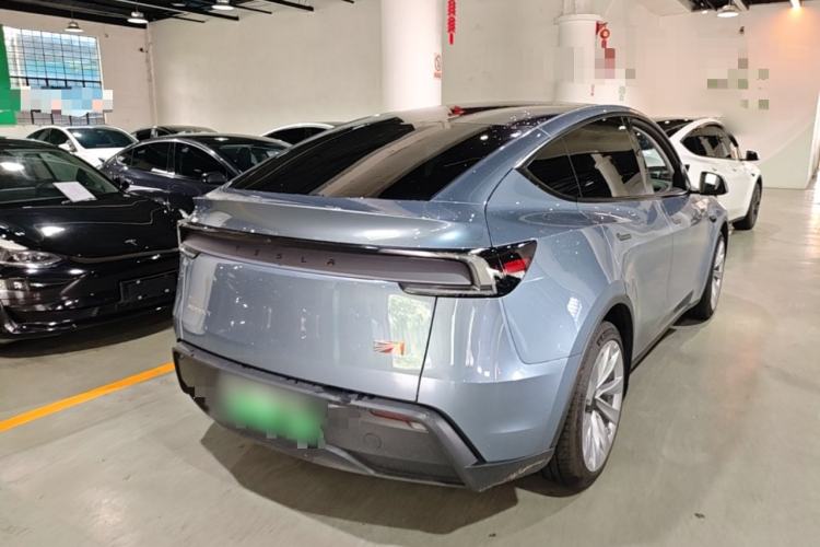 Used Tesla Model Y 2025 Rear-Wheel Drive First Edition Rear Right 45 Deg