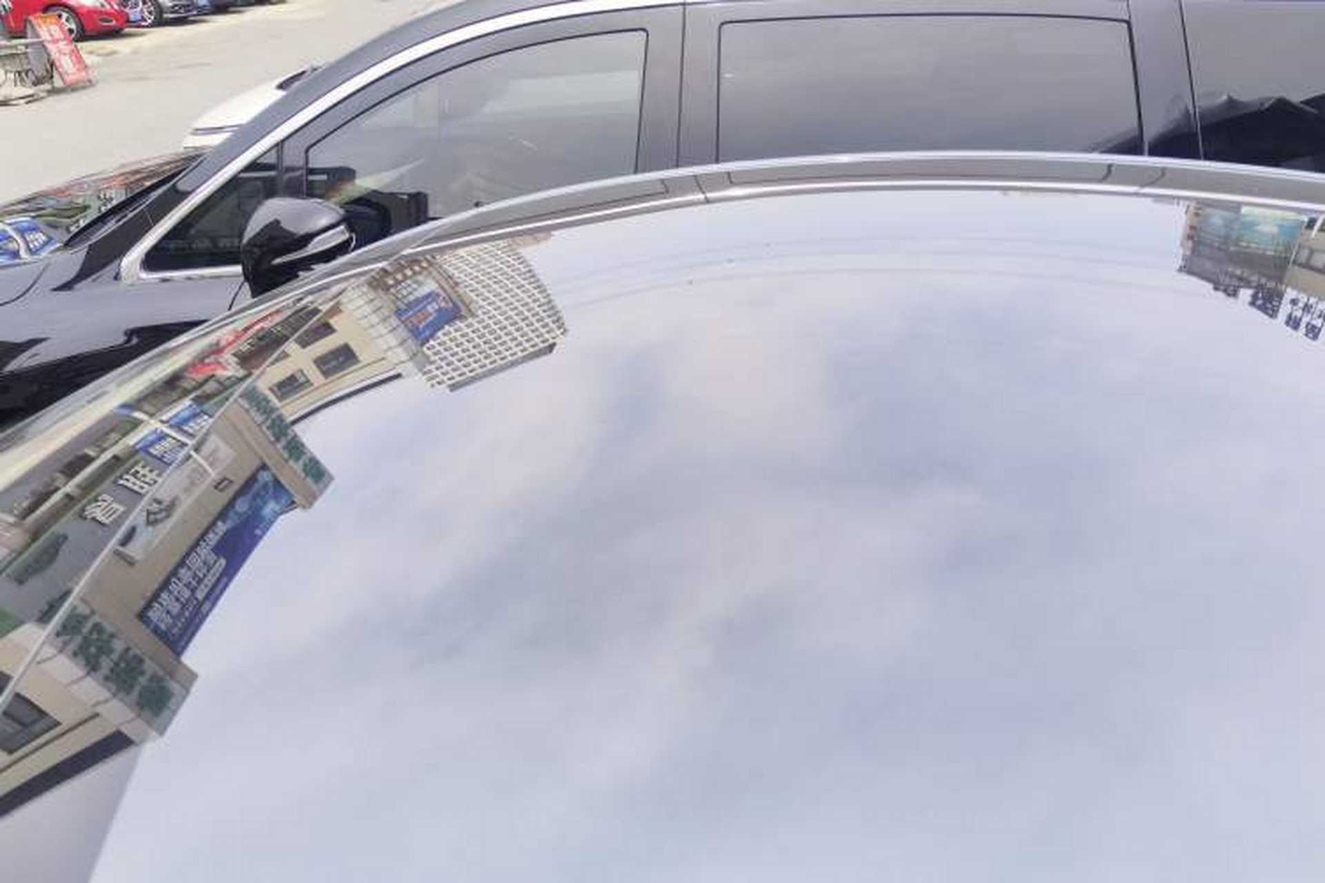 Used Tesla Model Y 2025 Rear-Wheel-Drive Version Roof
