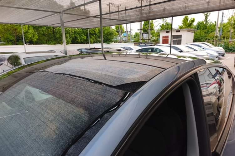 Used Tesla Model Y 2025 Rear-Wheel-Drive Version Roof