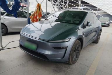 Used Tesla Model Y 2025 Rear-Wheel-Drive Version