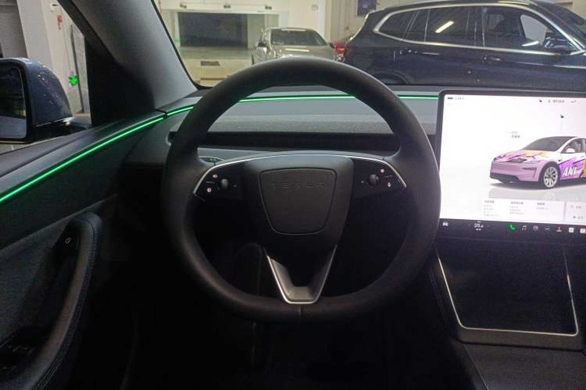 Used Tesla Model Y 2025 Rear-Wheel-Drive Version Steering Wheel