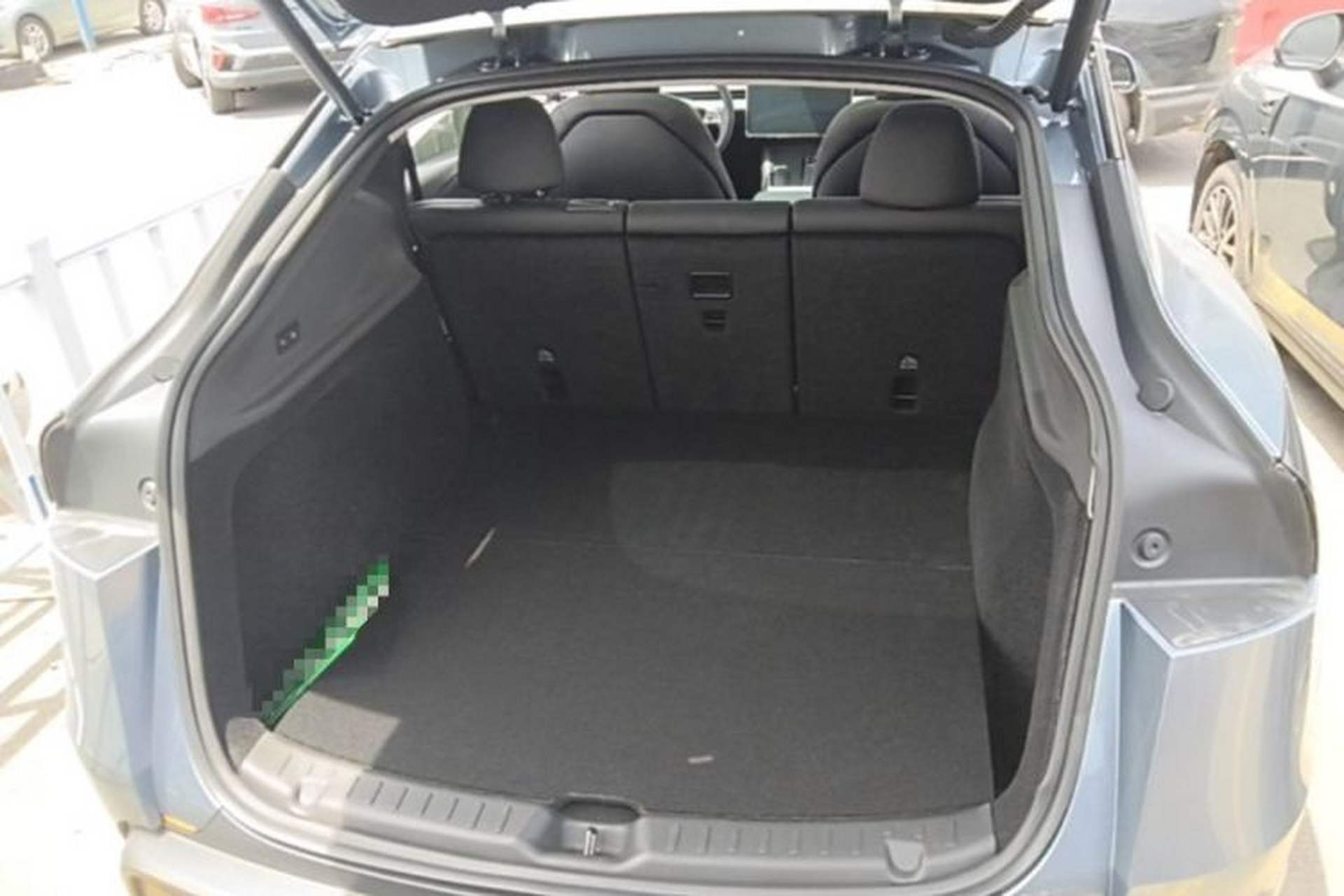 Used Tesla Model Y 2025 Rear-Wheel-Drive Version Trunk