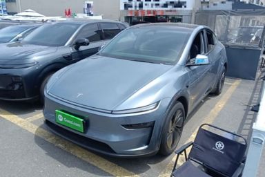 Used Tesla Model Y 2025 Rear-Wheel-Drive Version