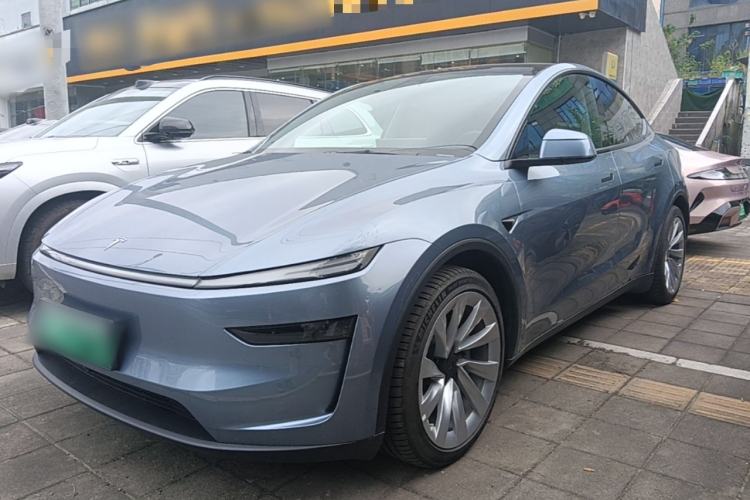 Tesla Model Y 2025 Updated Version Long-Range All-Wheel Drive