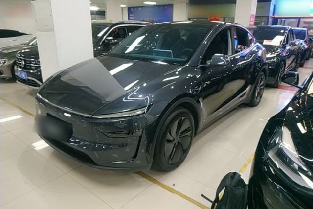 Used Tesla Model Y 2025 Rear-Wheel-Drive Version