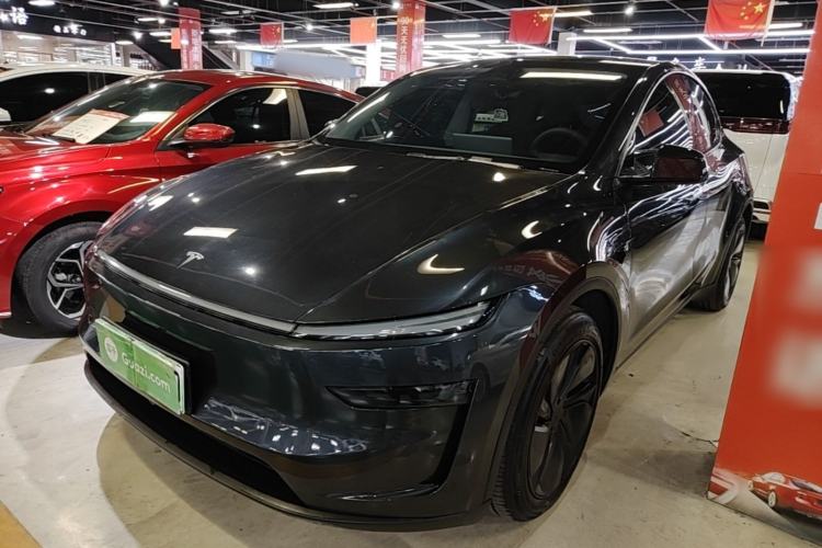 Tesla Model Y 2025 Rear-Wheel-Drive Version