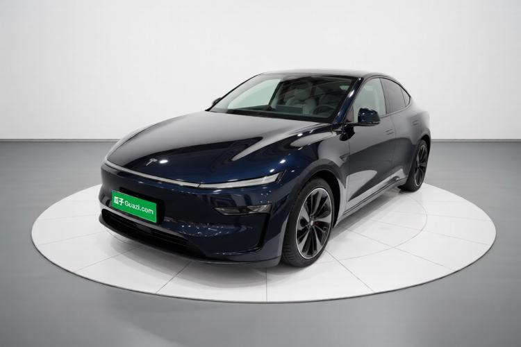 Tesla Model Y 2025 Rear-Wheel-Drive Version
