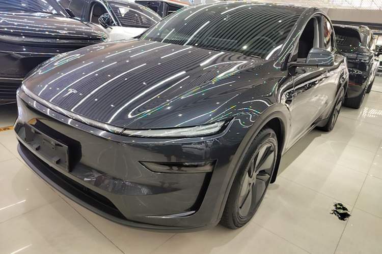Used Tesla Model Y 2025 Long-Range All-Wheel-Drive Version Guazi used car, China used car export, Used car for sale, Used  cars, Cheapest cars for sale