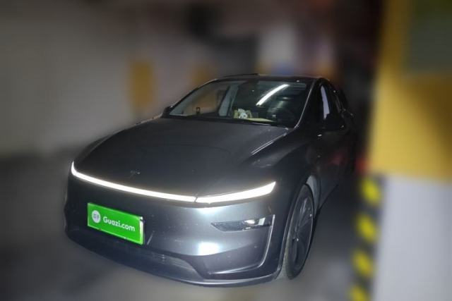 Used Tesla Model Y 2025 Long-Range All-Wheel Drive First Edition