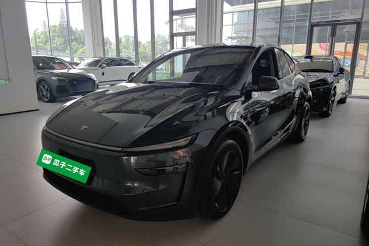 Tesla Model Y 2025 Rear-Wheel Drive First Edition