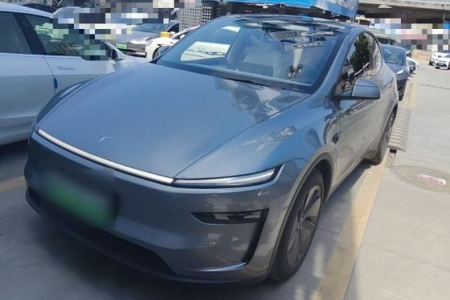 Used Tesla Model Y 2025 Rear-Wheel-Drive Version