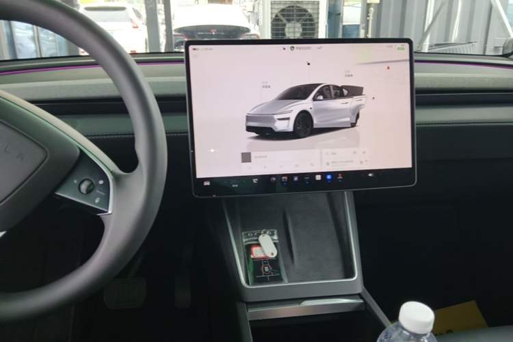 Used Tesla Model Y 2025 Rear-Wheel-Drive Version Audio And AC Panel