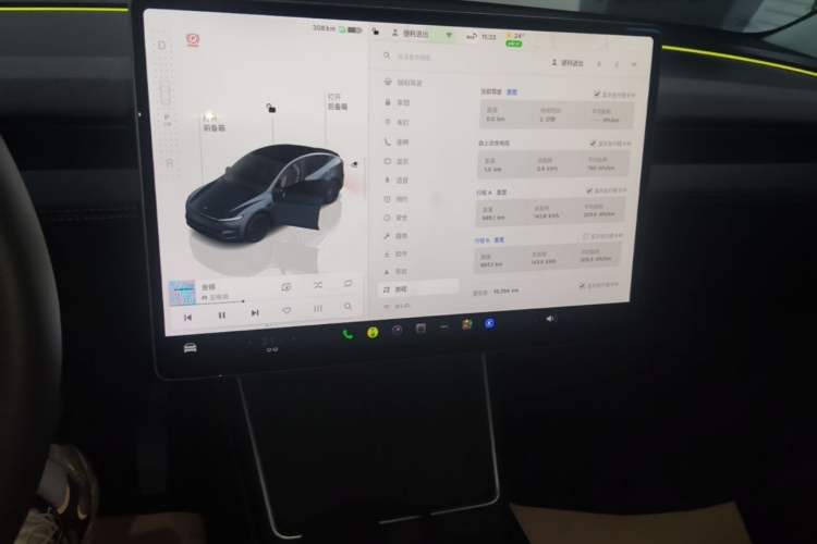Used Tesla Model Y 2025 Long-Range All-Wheel-Drive Version Audio And AC Panel
